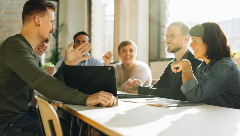 Pressmeddelande: Nu blir stöd för att välja och kritiskt granska lärverktyg fritt tillgängligt